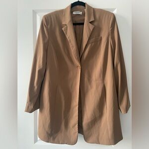 Valerie Stevens Size 14W Camel Longline One-Button Blazer Jacket
